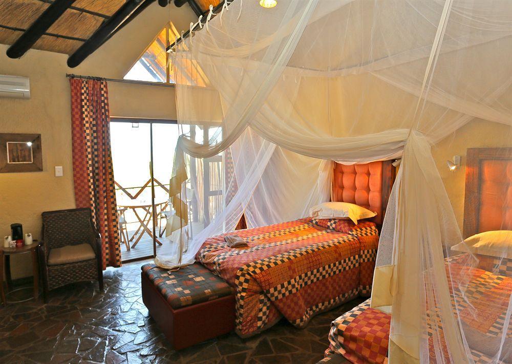 Opuwo Country Hotel Exterior foto